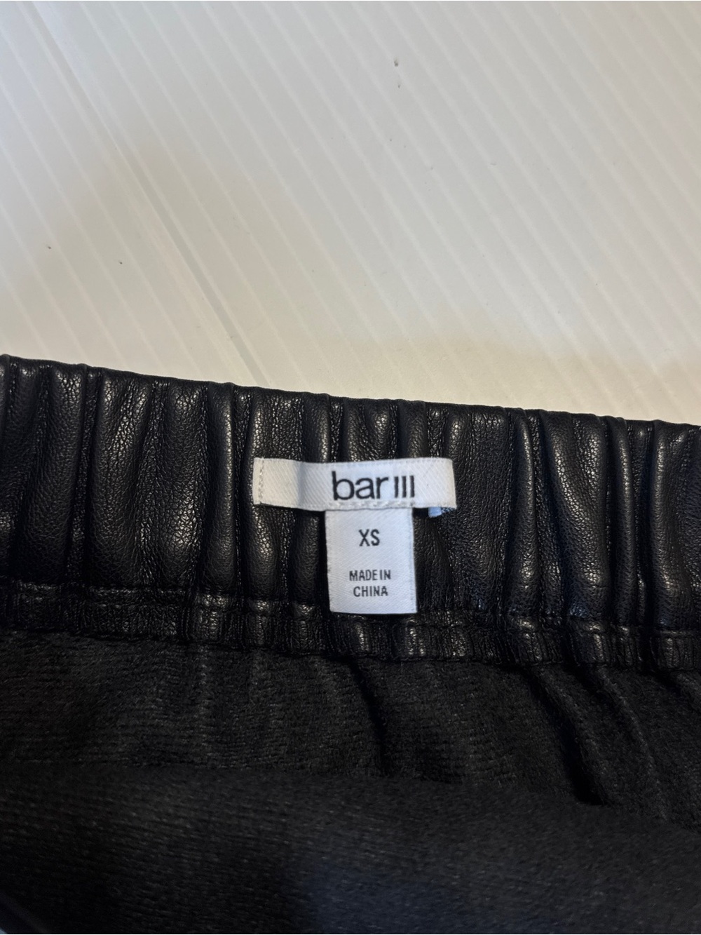 Bar III Black Faux Leather Pleated Mini Skirt XS Y2K Preppy Tennis Goth Grunge - Picture 3 of 7
